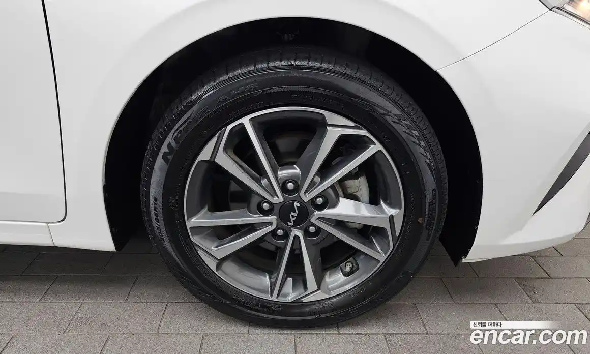 Kia K3 2022 1.6 Автомат в Москве № 287763, фото 5