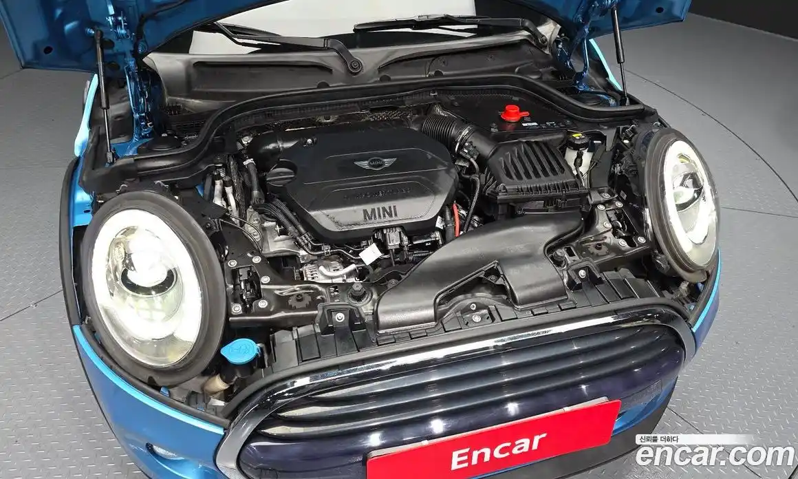 Mini Cooper 2016 1.5 Автомат в Москве № 299714, фото 19