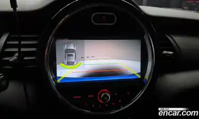 Mini Cooper 2016 1.5 Автомат в Москве № 299714, миниатюра 8