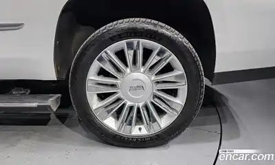 Cadillac Escalade 2019 6.2 Автомат в Москве № 306571, миниатюра 3