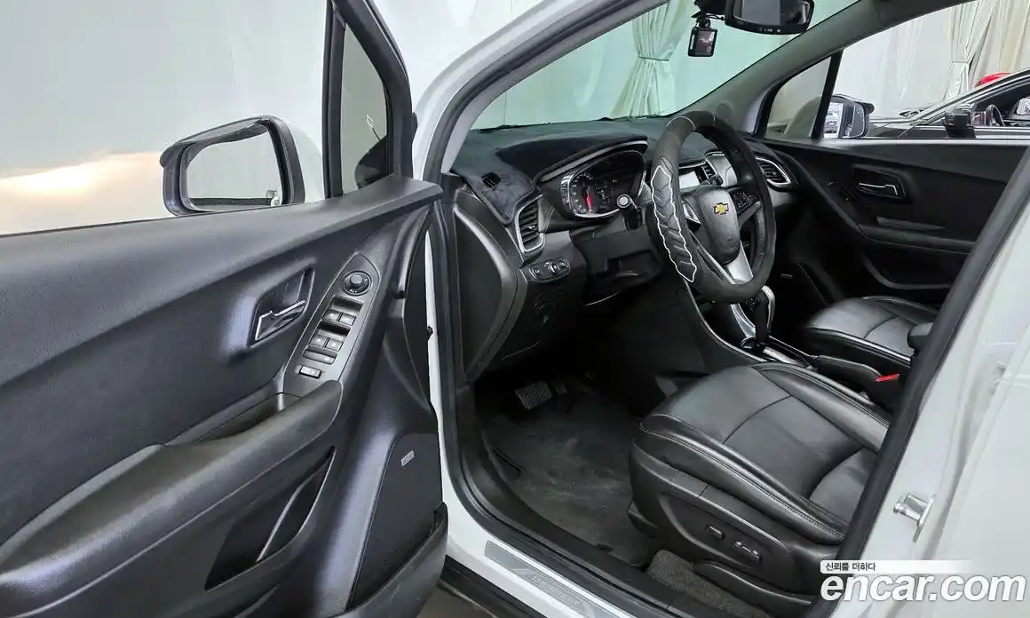 Chevrolet Trax 2017 1.6 Автомат в Москве № 315026, фото 4