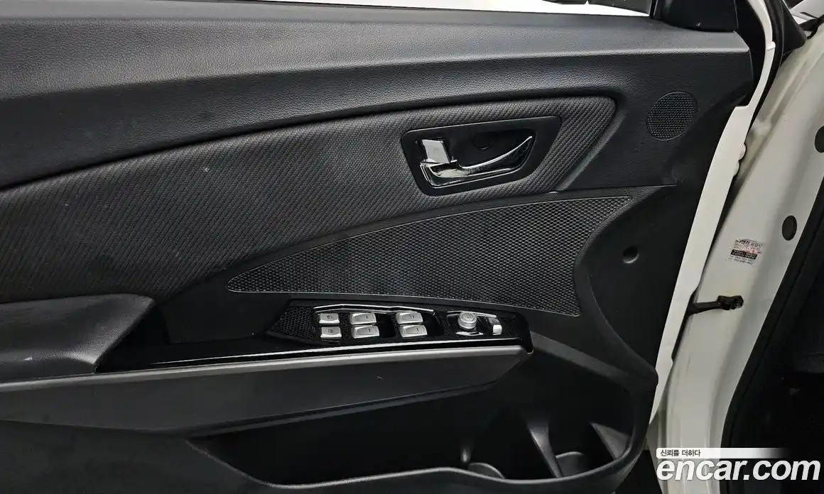 SsangYong TIBOLI 2018 1.6 Автомат в Москве № 32021, фото 16