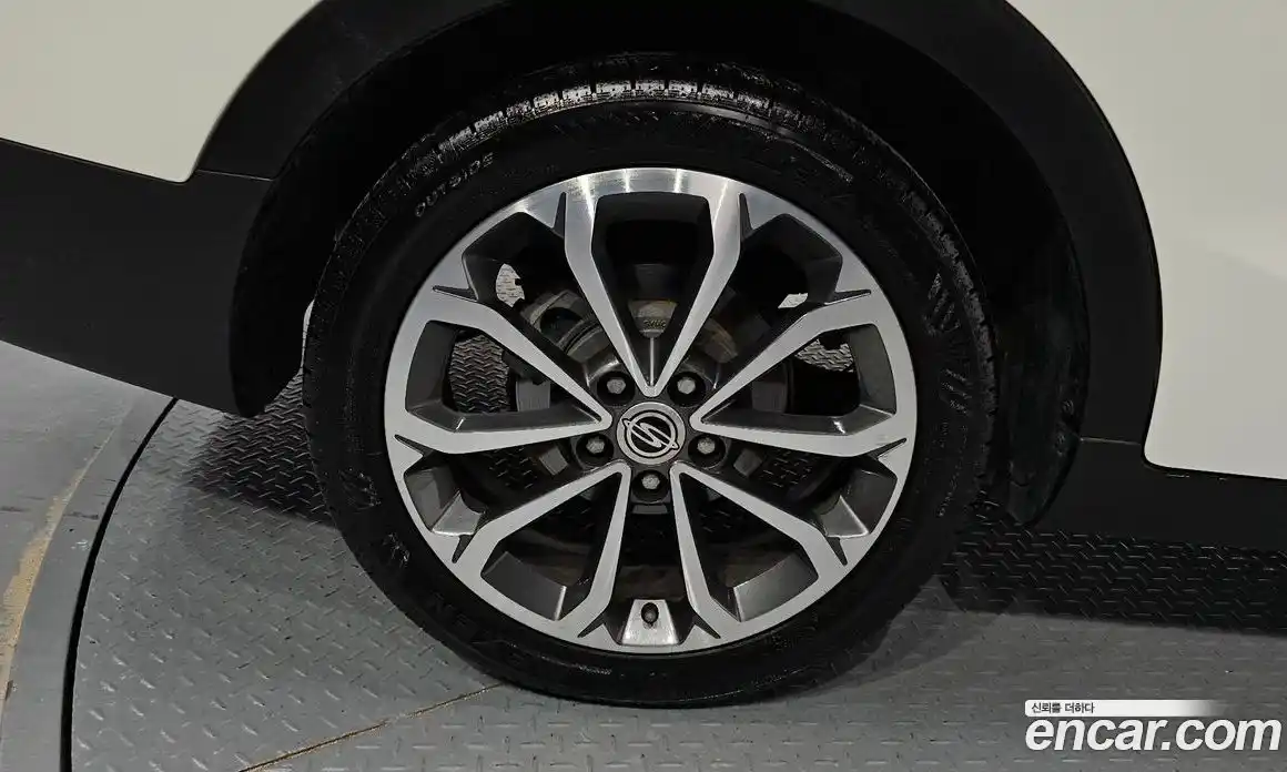 SsangYong TIBOLI 2018 1.6 Автомат в Москве № 32021, фото 3