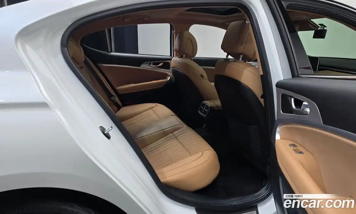 Genesis G70 2022 2.0 Автомат в Москве № 322444, фото 9