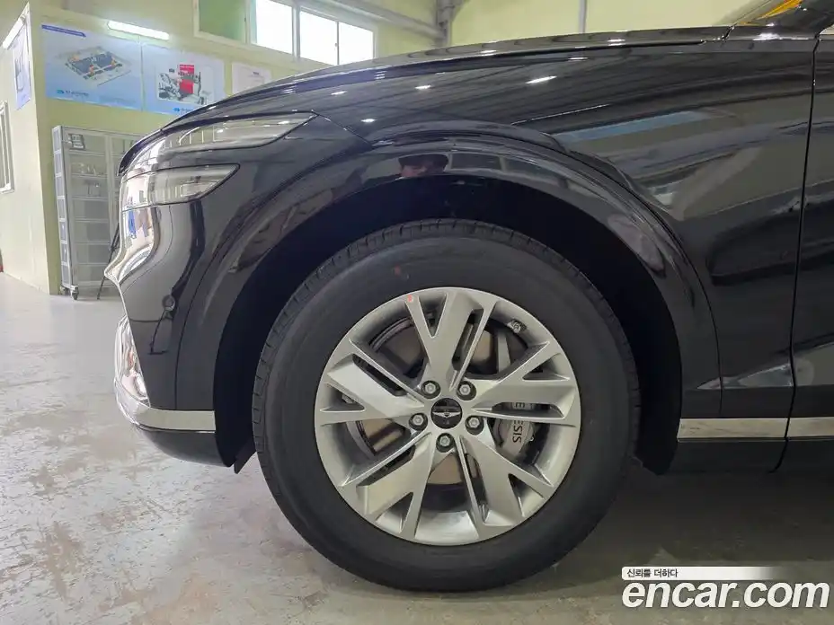 Genesis GV70 2025 2.5 Автомат в Москве № 322446, фото 5