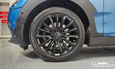 Mini Clubman 2022 1.5 Автомат в Москве № 329266, миниатюра 2