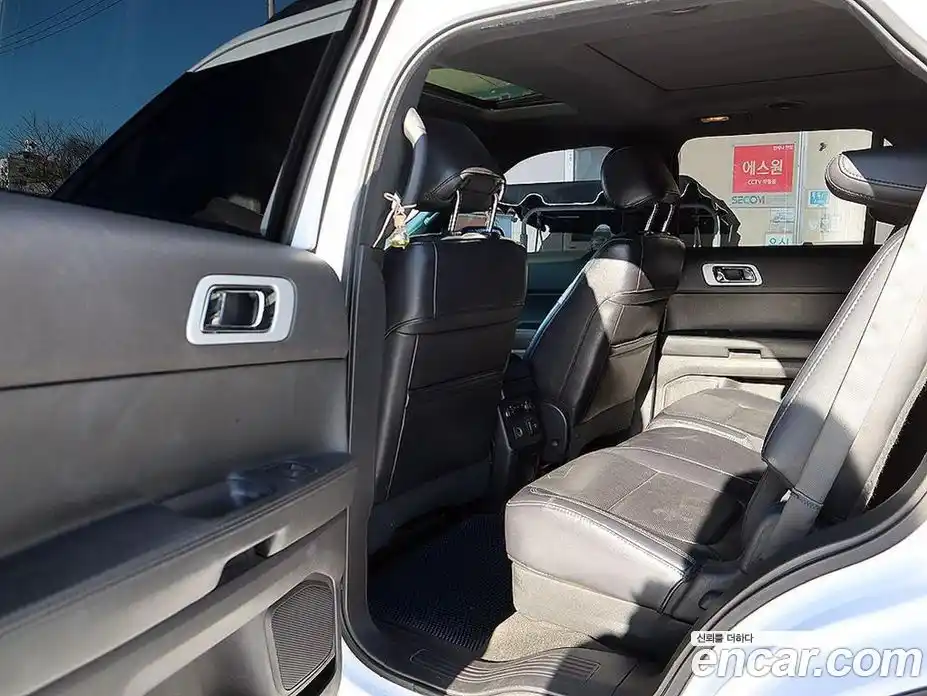 Ford Explorer 2012 3.5 Автомат в Москве № 331430, фото 6