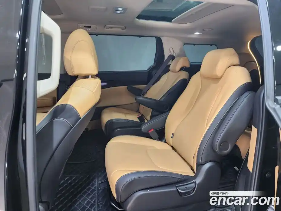 Kia Canival 2022 2.2 Автомат в Москве № 338075, фото 14