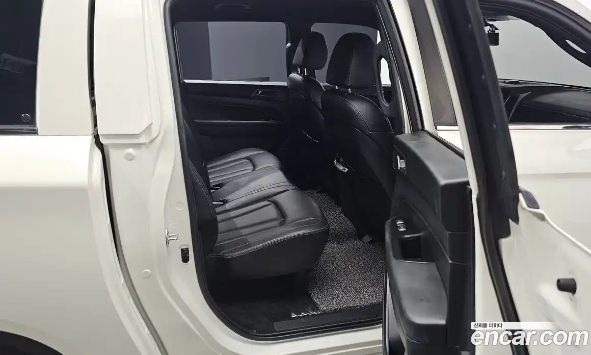 SsangYong Rexton 2023 2.2 Автомат в Москве № 33807, фото 4