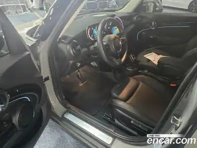 Mini Cooper 2022 1.5 Автомат в Москве № 354604, миниатюра 7