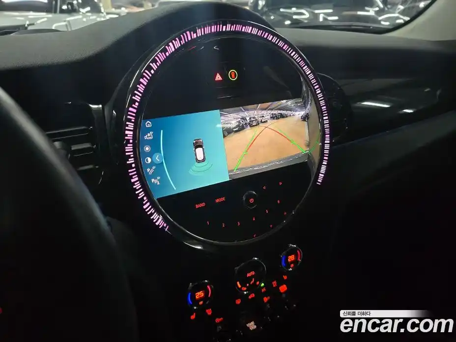 Mini Cooper 2022 1.5 Автомат в Москве № 354604, фото 9