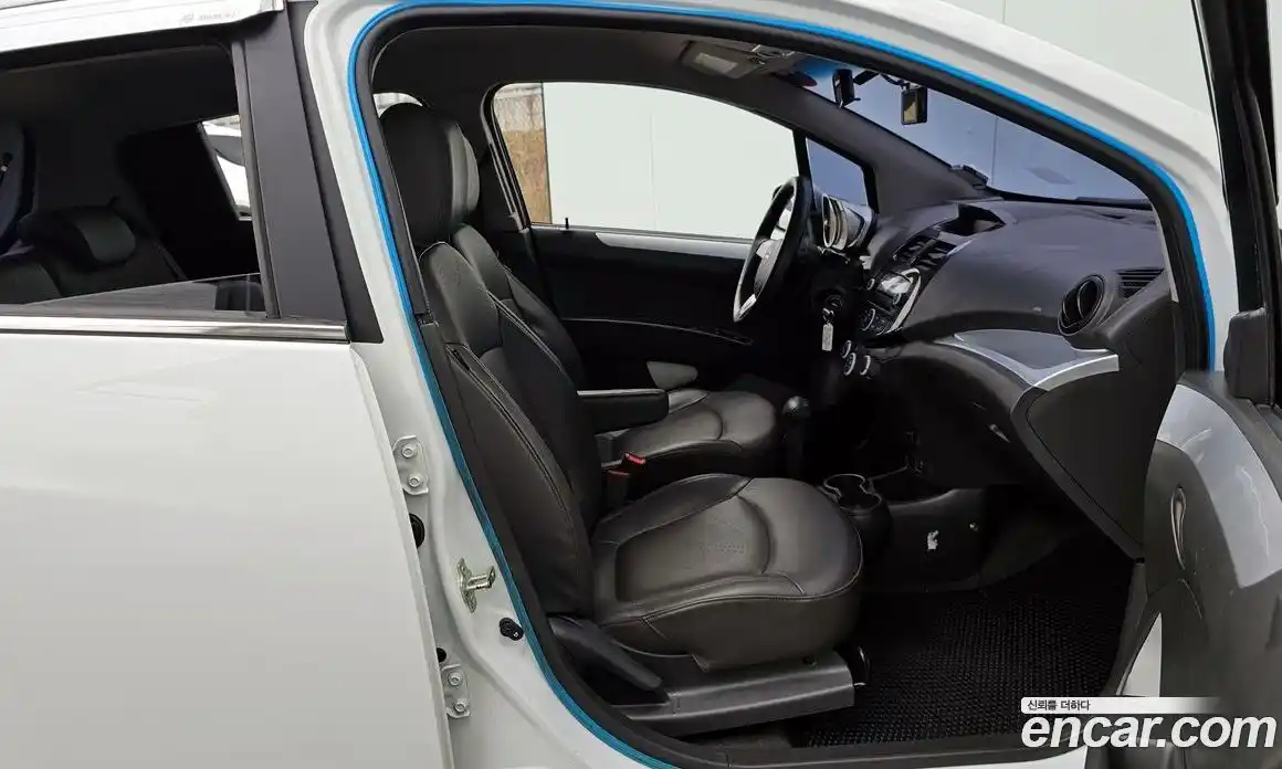 Chevrolet Spark 2014 1.0 Автомат в Москве № 36824, фото 14