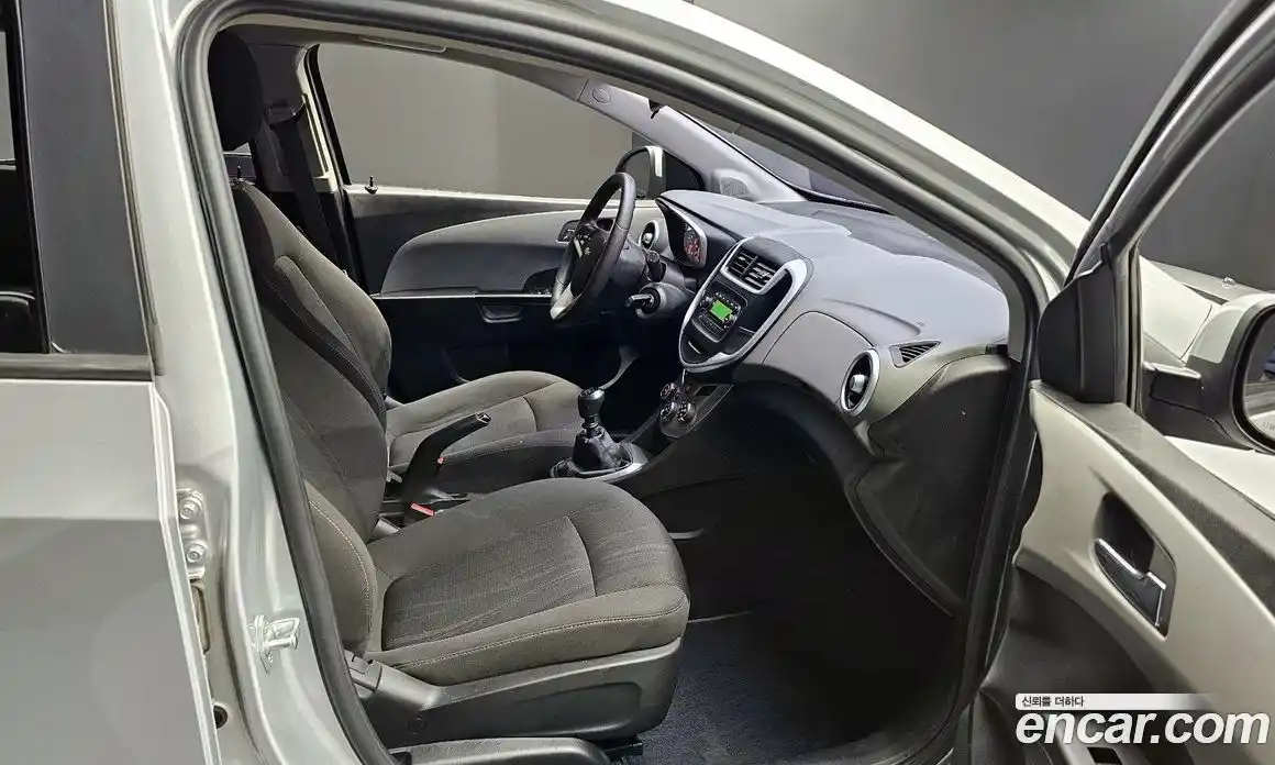 Chevrolet Aveo 2017 1.4 Механическая в Москве № 37368, фото 11