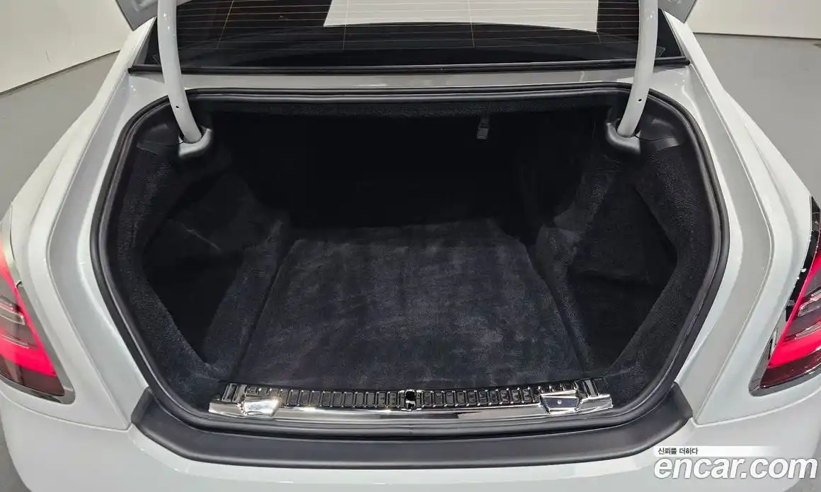 Rolls-Royce Ghost 2023 6.7 Автомат в Москве № 387346, фото 20