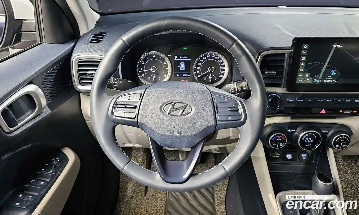 Hyundai Venue 2020 1.6 Автомат в Москве № 3919, фото 1