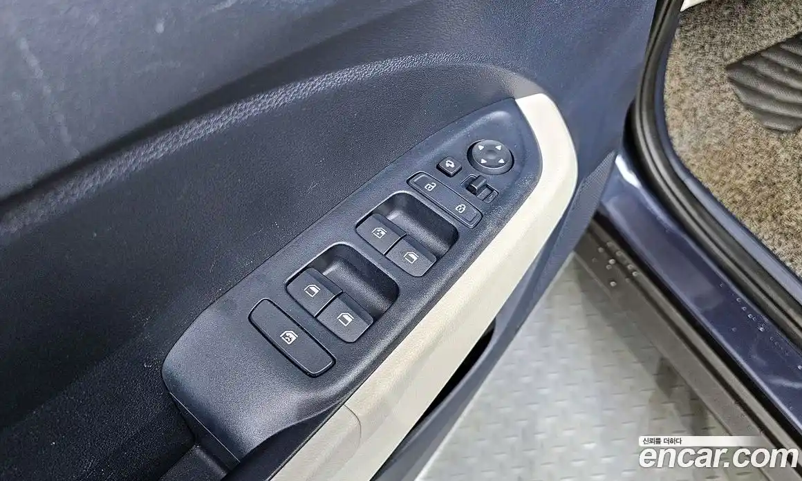 Hyundai Venue 2020 1.6 Автомат в Москве № 3919, фото 7