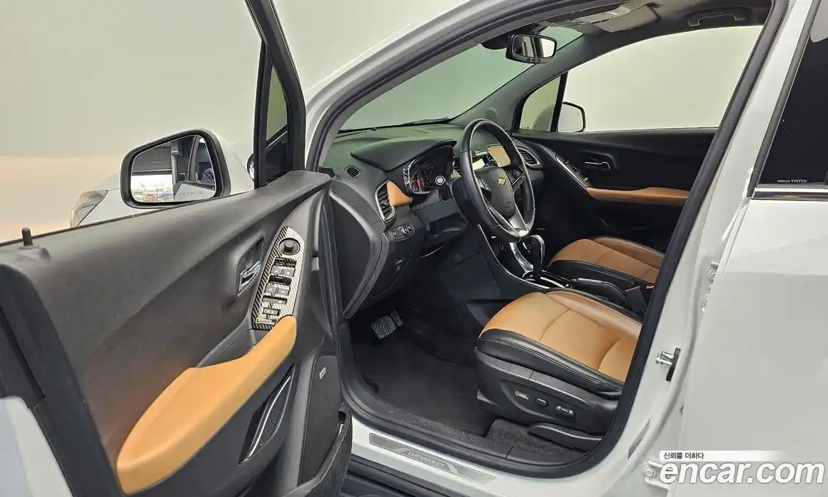 Chevrolet Trax 2017 1.4 Автомат в Москве № 39405, фото 15