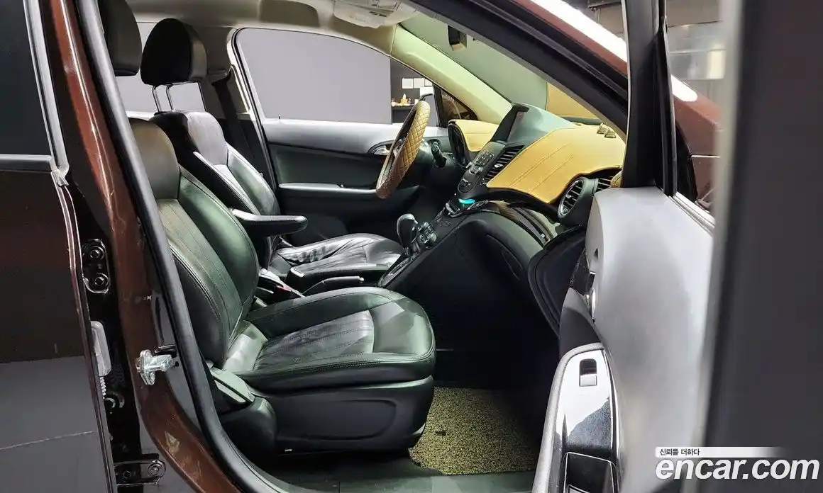 Chevrolet Orlando 2015 2.0 Автомат в Москве № 40197, фото 14