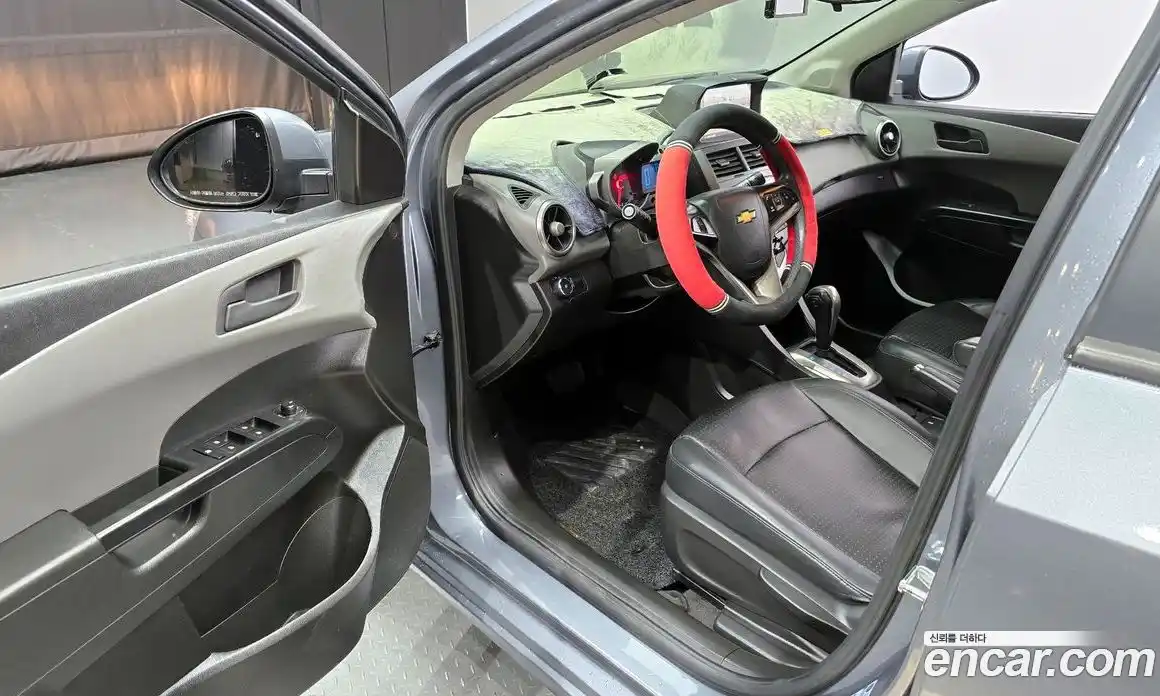 Chevrolet Aveo 2015 1.4 Автомат в Москве № 40240, фото 19