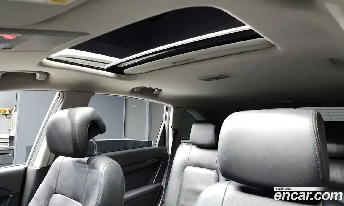 Chevrolet Captiva 2014 2.0 Автомат в Москве № 40556, фото 15