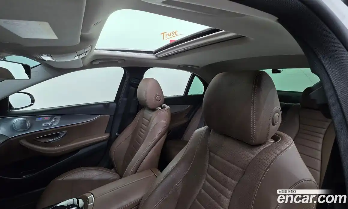 Mercedes-Benz E-Class 2019 2.0 Автомат в Москве № 413001, фото 19