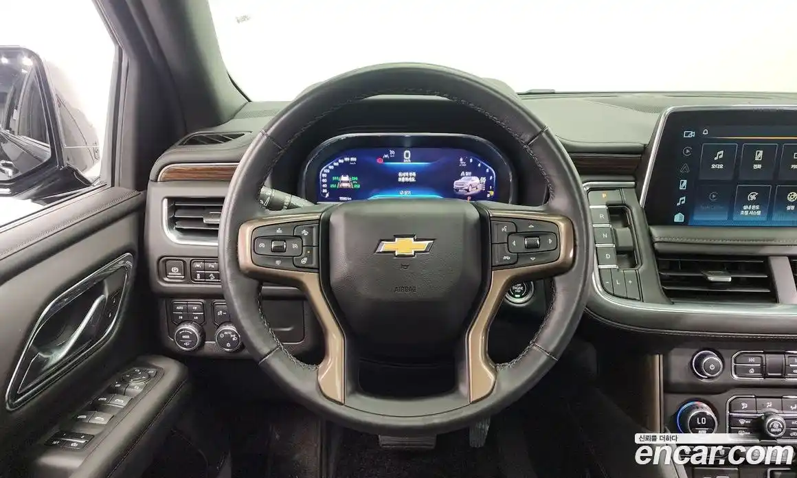 Chevrolet Tahoe 2023 6.2 Автомат в Москве № 42266, фото 13