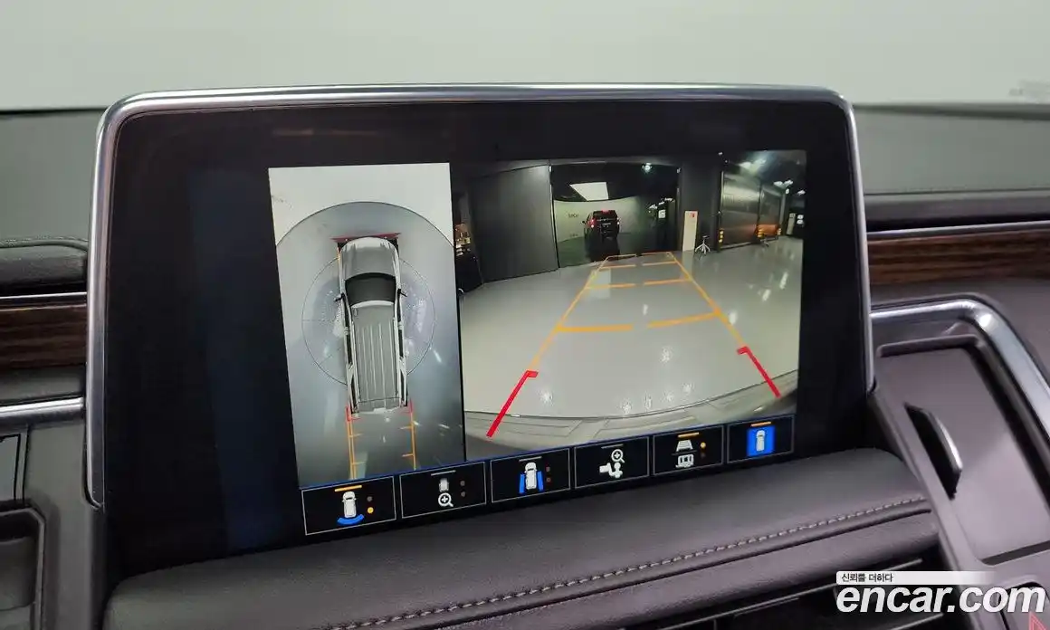 Chevrolet Tahoe 2023 6.2 Автомат в Москве № 42266, фото 15