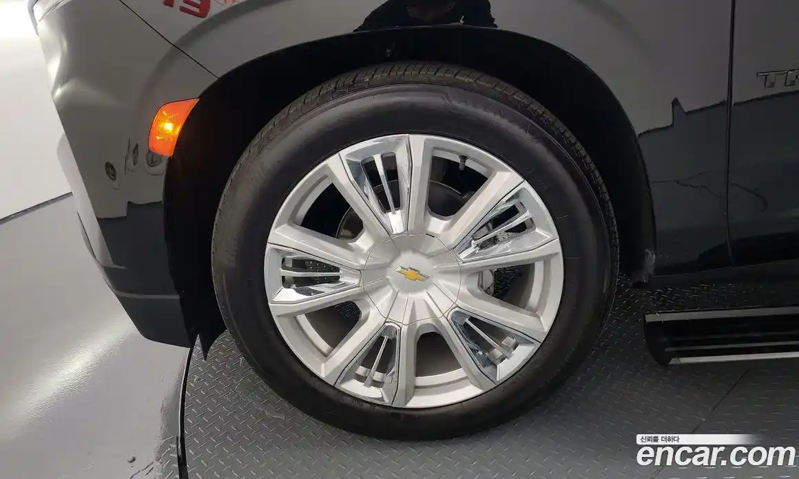 Chevrolet Tahoe 2023 6.2 Автомат в Москве № 42266, фото 5