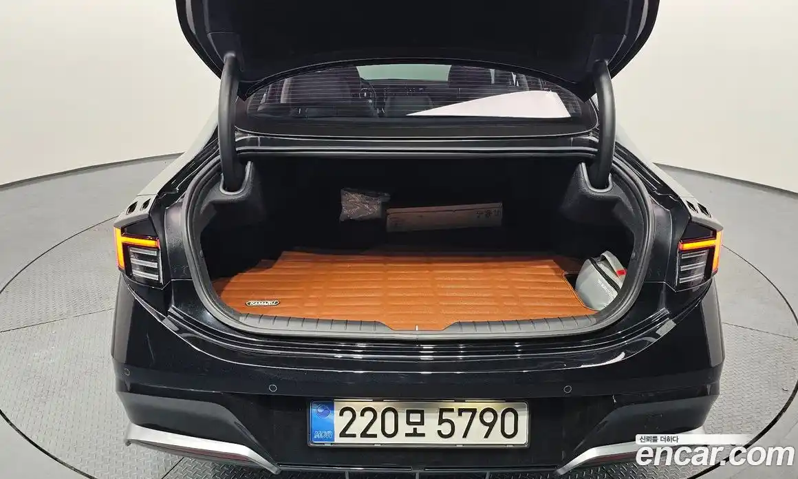 Hyundai Sonata 2025 2.0 Автомат в Москве № 49854, фото 2