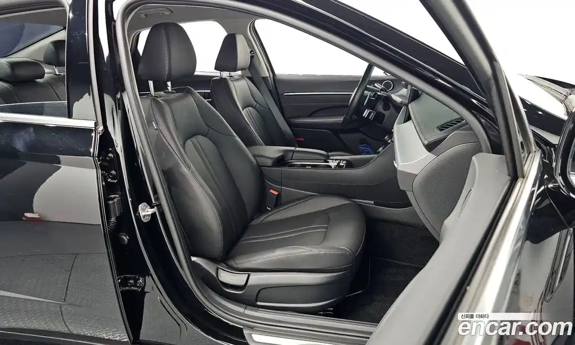 Hyundai Sonata 2025 2.0 Автомат в Москве № 49854, фото 10