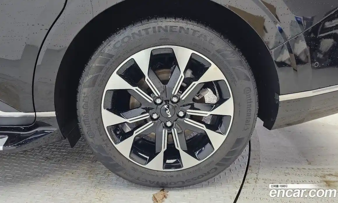 Kia Canival 2023 3.5 Автомат в Москве № 50499, фото 16