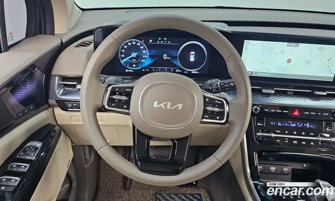 Kia Canival 2023 3.5 Автомат в Москве № 50499, фото 3