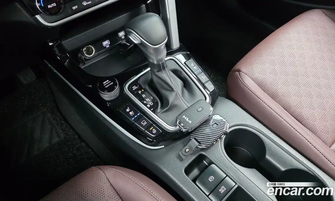 Kia Seltos 2022 1.6 Автомат в Москве № 52354, фото 20