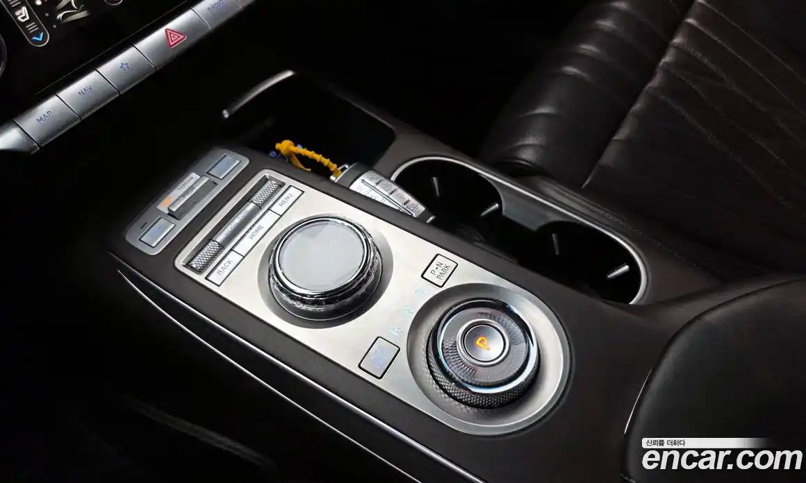 Genesis GV70 2022 2.5 Автомат в Москве № 58507, фото 7