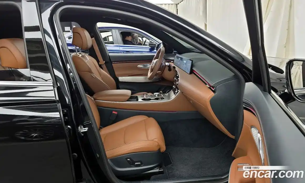 Genesis GV70 2025 2.5 Автомат в Москве № 59376, фото 17