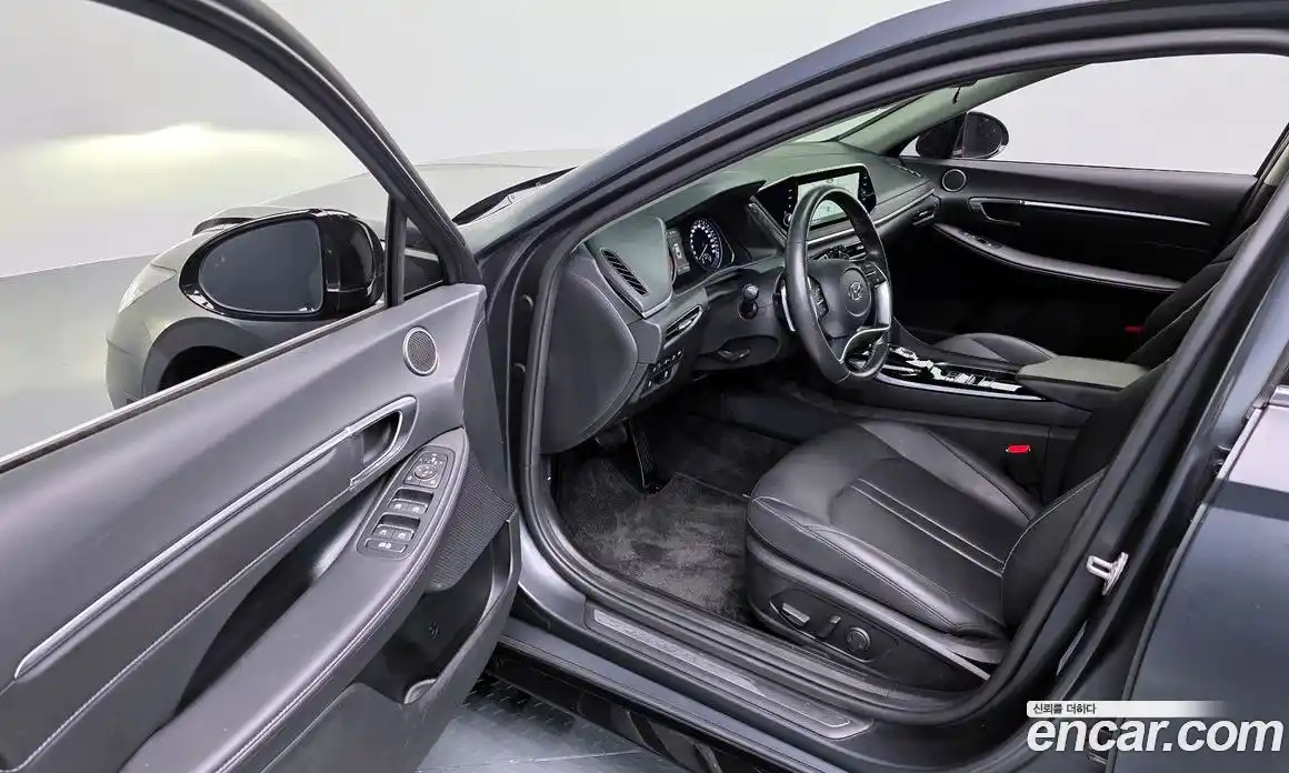 Hyundai Sonata 2023 2.0 Автомат в Москве № 6634, фото 5