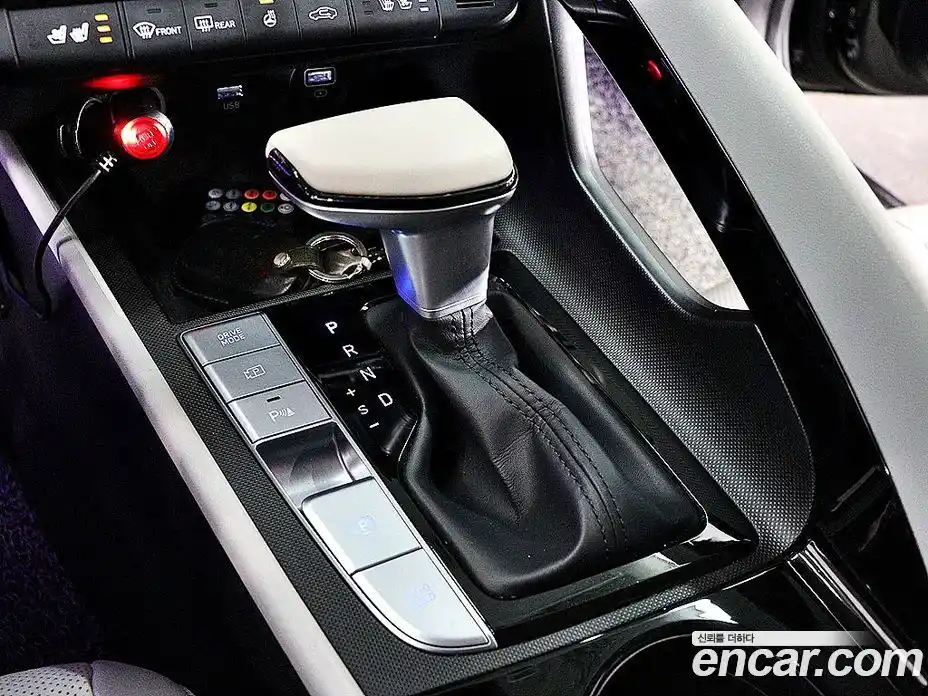 Hyundai Avante 2021 1.6 Автомат в Москве № 9034, фото 8