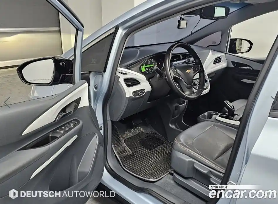 Chevrolet Bolt EV 2018 0.2 Автомат в Москве № 96547, фото 11