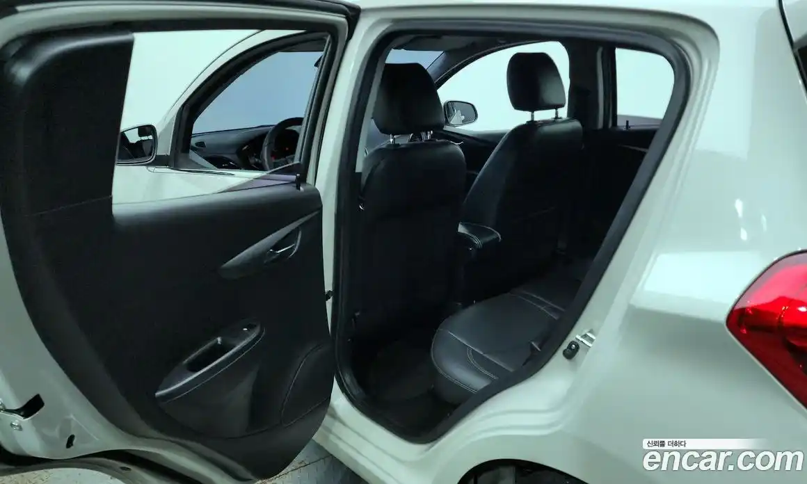 Chevrolet Spark 2017 1.0 Автомат в Москве № 103807, фото 15