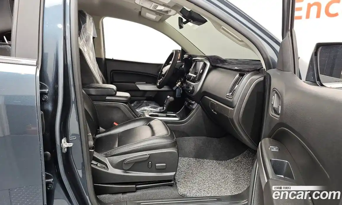 Chevrolet Colorado 2020 3.6 Автомат в Москве № 105878, фото 19