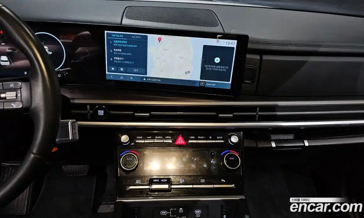 Hyundai Santa Fe 2024 1.6 Автомат в Москве № 108493, фото 9