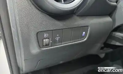 Hyundai Kona 2021 1.6 Автомат в Москве № 108520, миниатюра 11