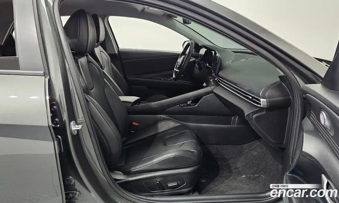 Hyundai Avante 2023 1.6 Автомат в Москве № 109189, фото 16