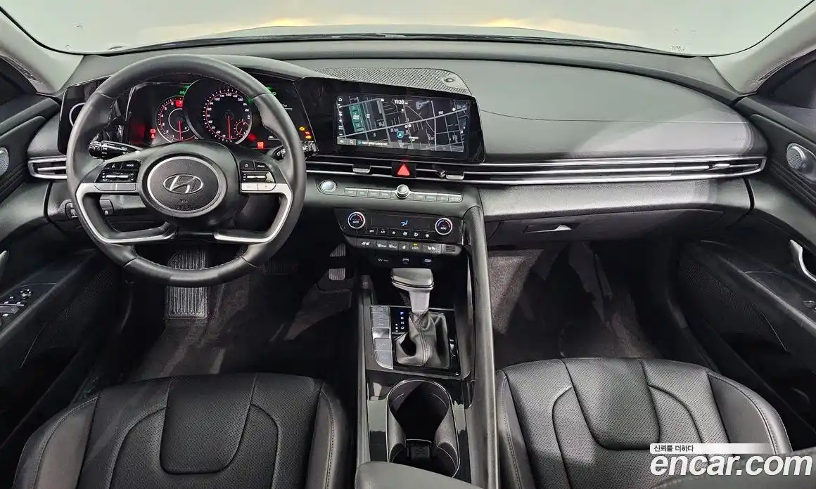 Hyundai Avante 2023 1.6 Автомат в Москве № 109189, фото 17