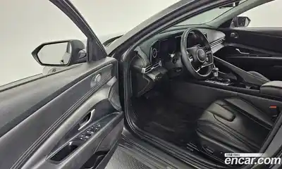 Hyundai Avante 2023 1.6 Автомат в Москве № 109189, миниатюра 6