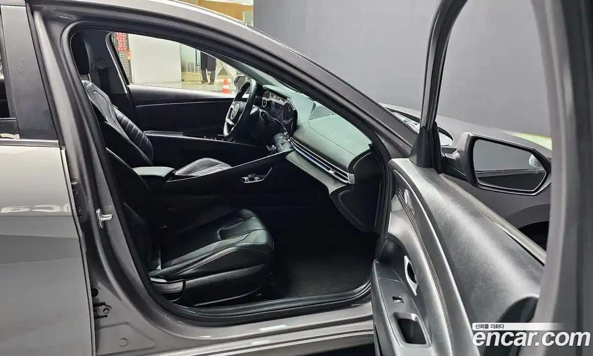 Hyundai Avante 2021 1.6 Автомат в Москве № 109938, фото 6