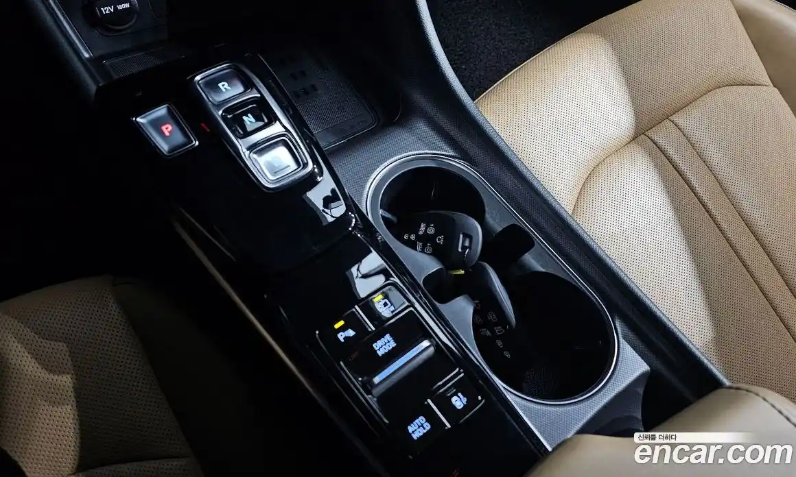 Hyundai Sonata 2023 1.6 Автомат в Москве № 115188, фото 11