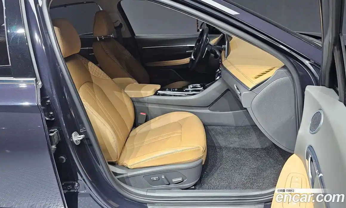 Hyundai Sonata 2023 1.6 Автомат в Москве № 115188, фото 14