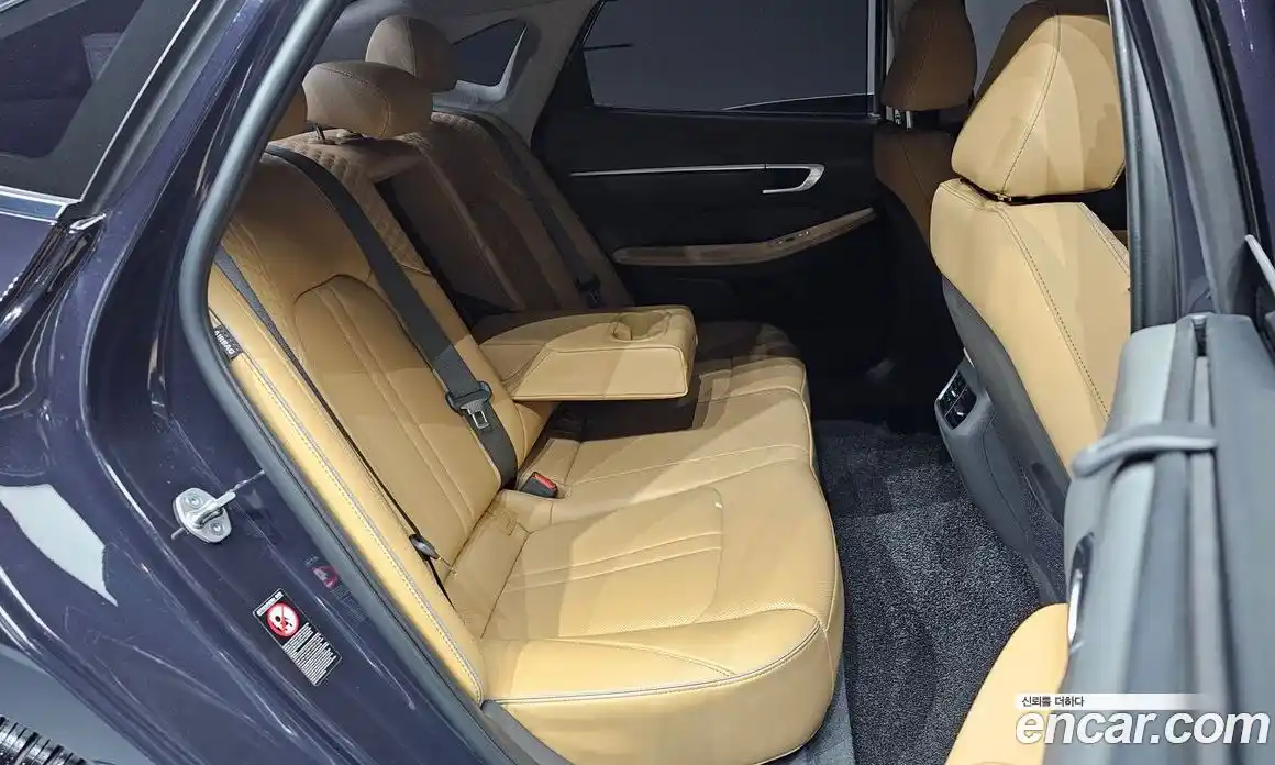 Hyundai Sonata 2023 1.6 Автомат в Москве № 115188, фото 19