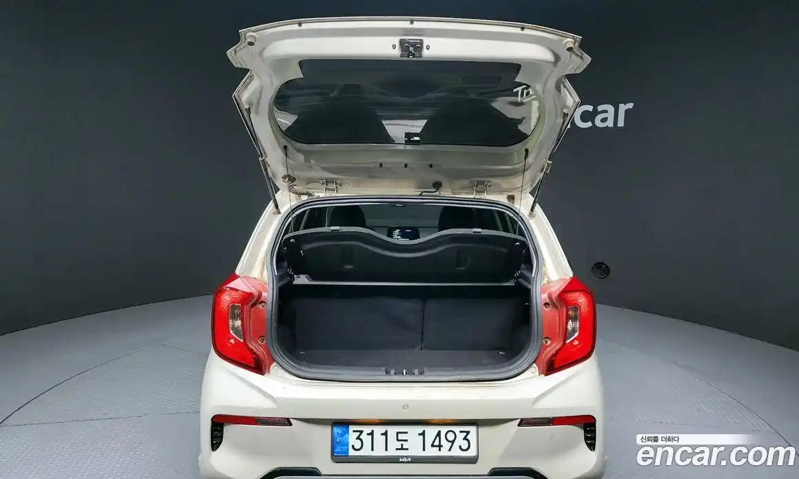 Kia Morning 2023 1.0 Автомат в Москве № 115544, фото 9